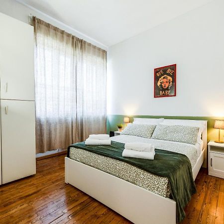Milanese Elegance - 15 Minutes Duomo Apartment ภายนอก รูปภาพ