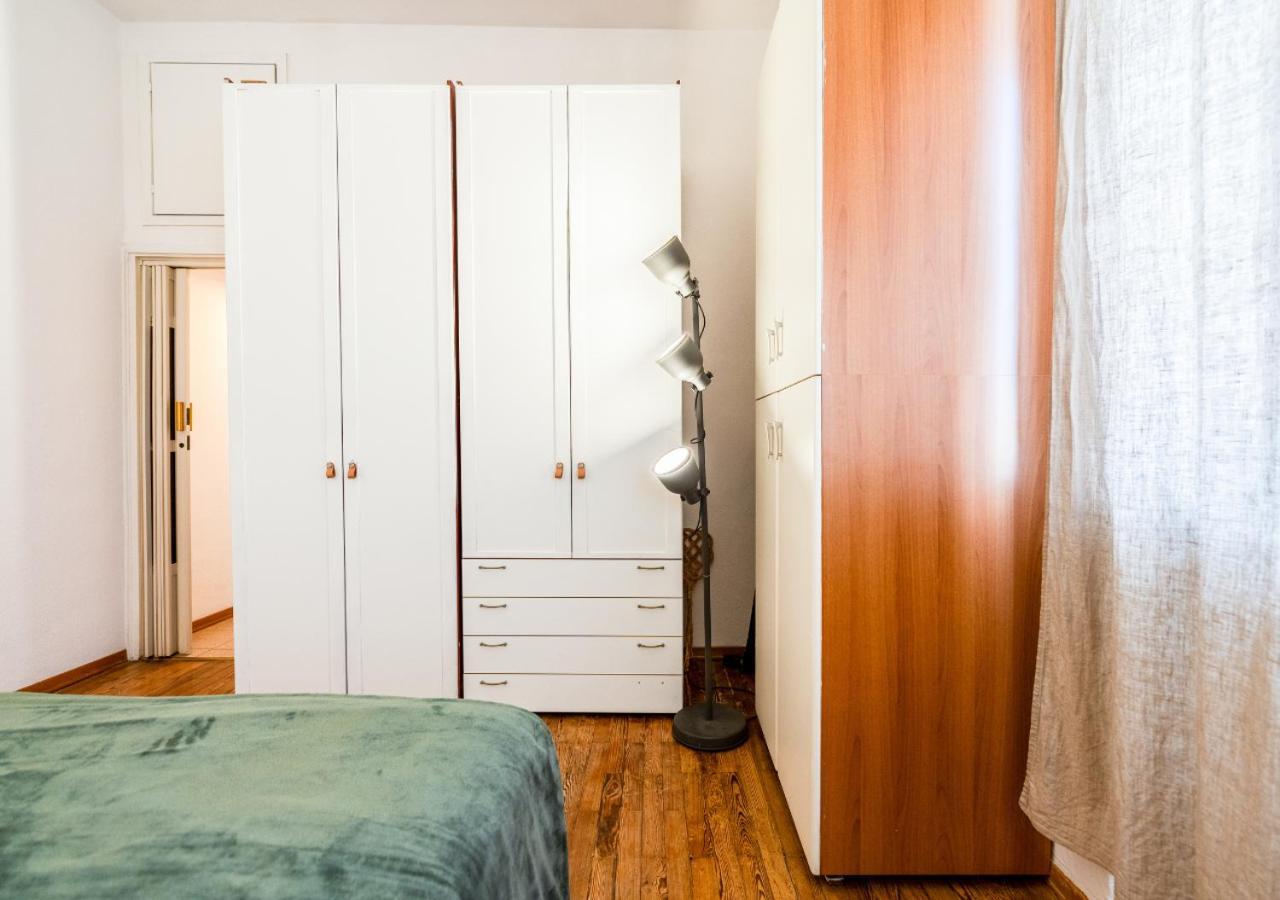 Milanese Elegance - 15 Minutes Duomo Apartment ภายนอก รูปภาพ